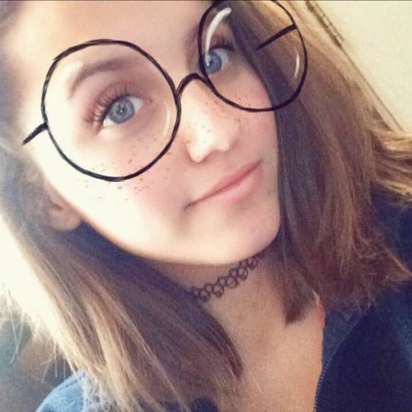 Meet your Posher, Megan - Picture 1 of 1